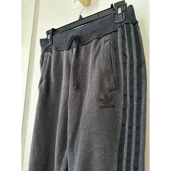 Adidas Men’s size small grey sweatpants - Picture 4 of 10